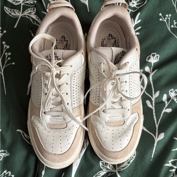 Le Tigre Shoes - 🩵 2 for $30 🩵 Le Tigre Sportif Cream and Rose Gold Casual Sneakers